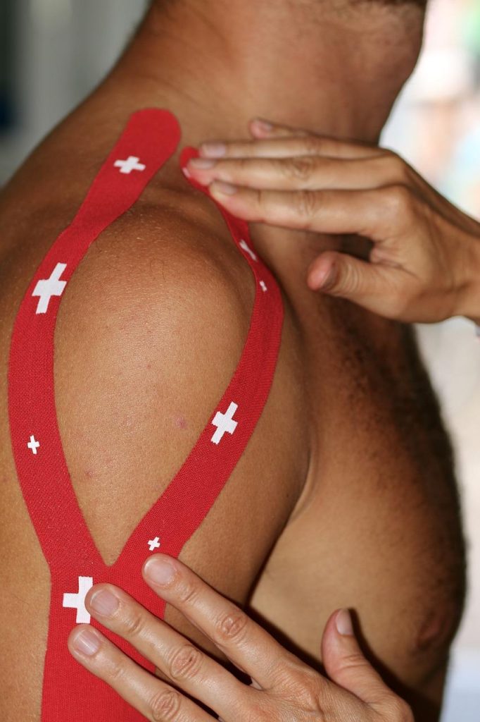 Fysiotherapeut behandelt patiënt in Westland met moderne fysiotherapie technieken